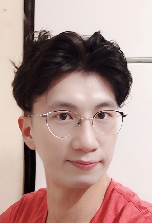 김현근