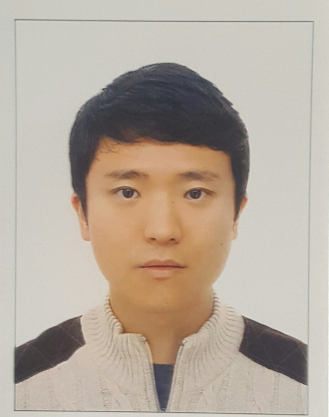 정진욱 크루