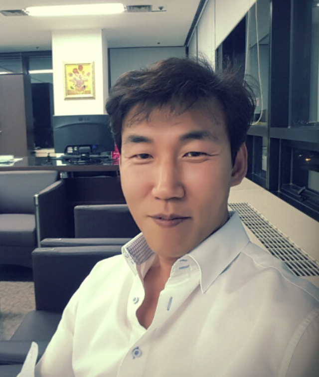 김준
